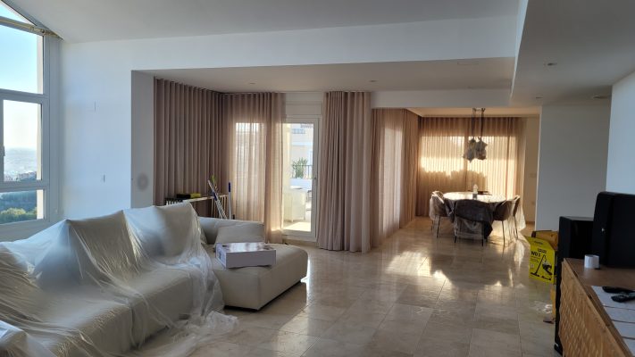 living room curtains hanging in Altea