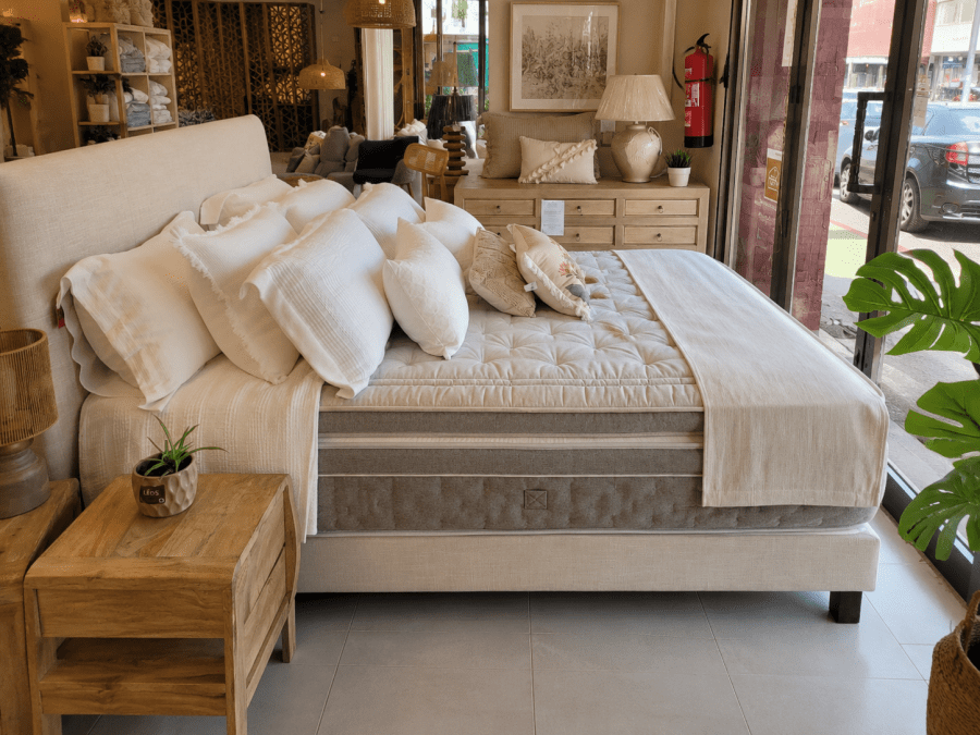 hotel luxury collection bed at Leos store